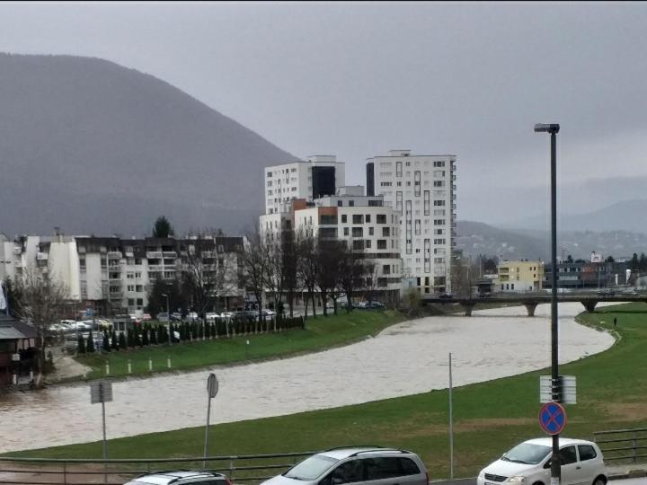 Trosoban Apartman Sarajevo, Ilidza Centar Zewnętrze zdjęcie